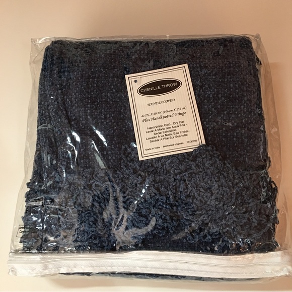 NEW Brentwood Original Hand Loomed Royal Navy Blue Chenille Throw - Picture 5 of 5
